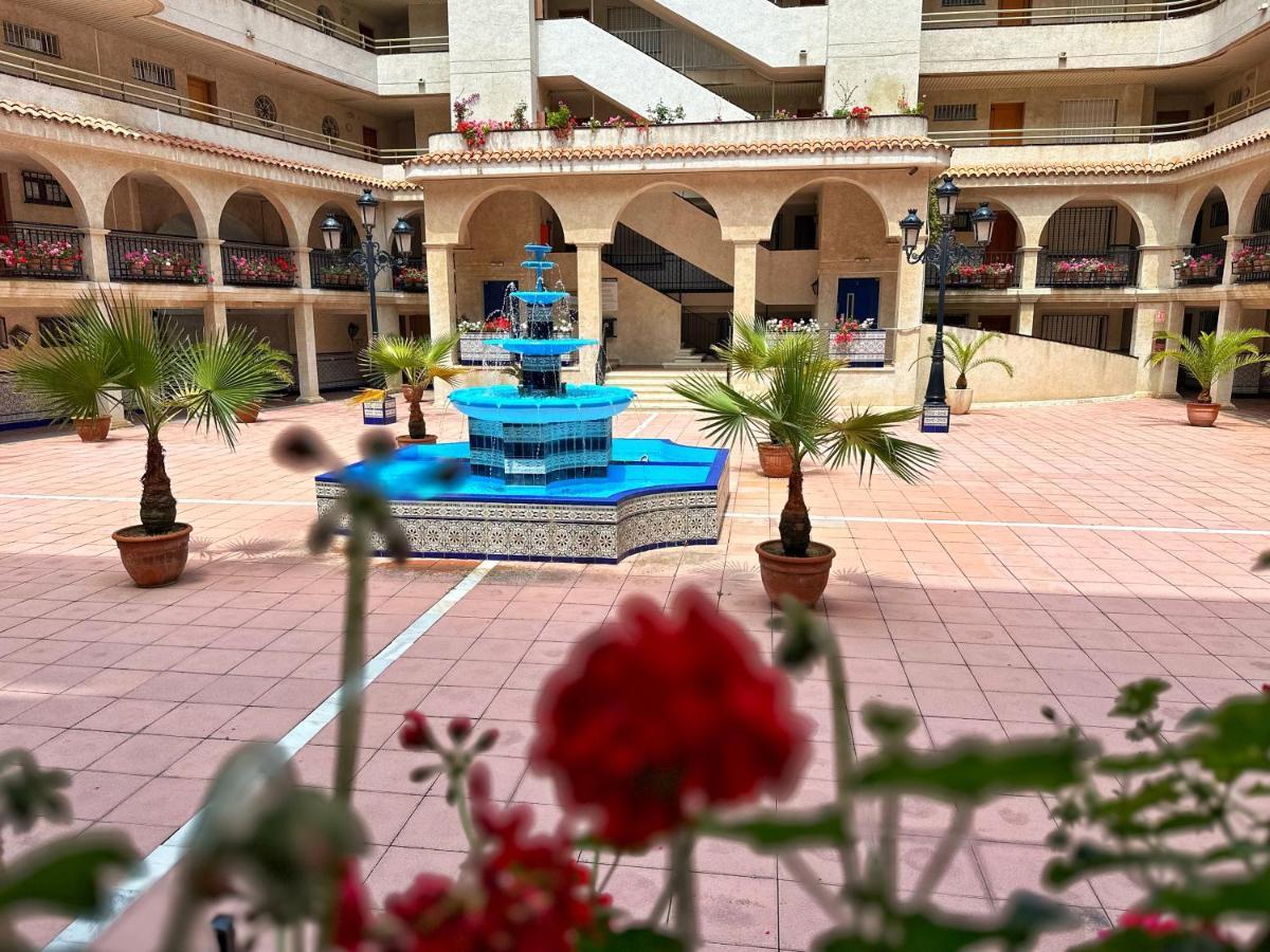 Domuum Holidays - Cordoba Apartment Салоу Екстериор снимка