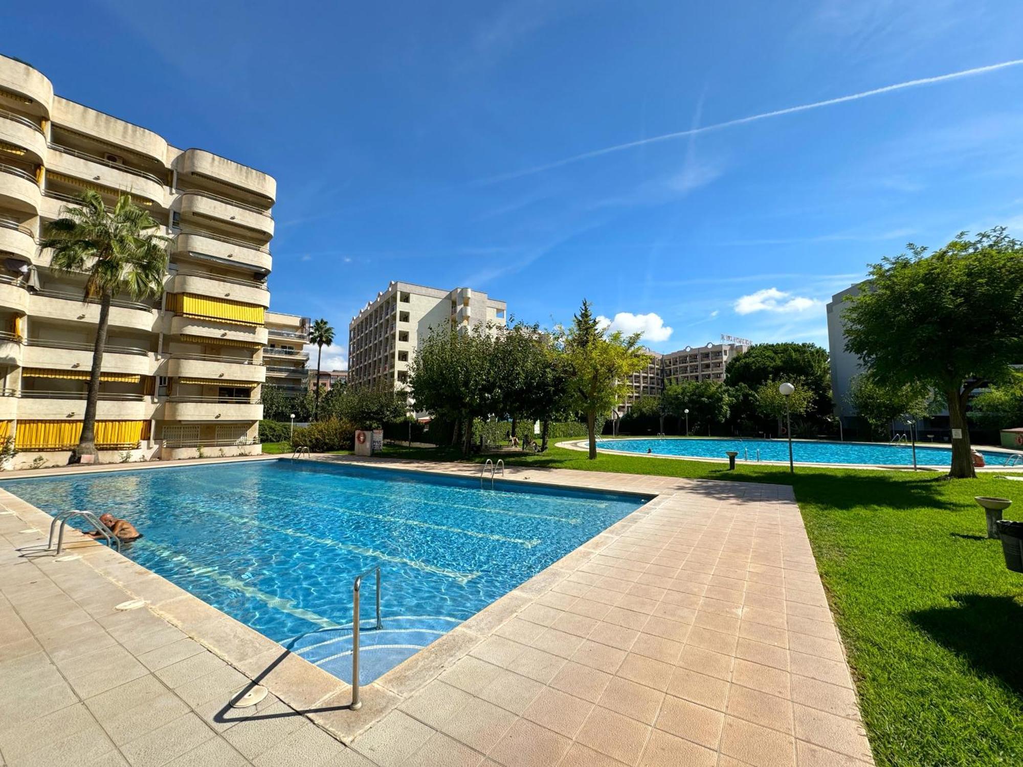 Domuum Holidays - Cordoba Apartment Салоу Екстериор снимка