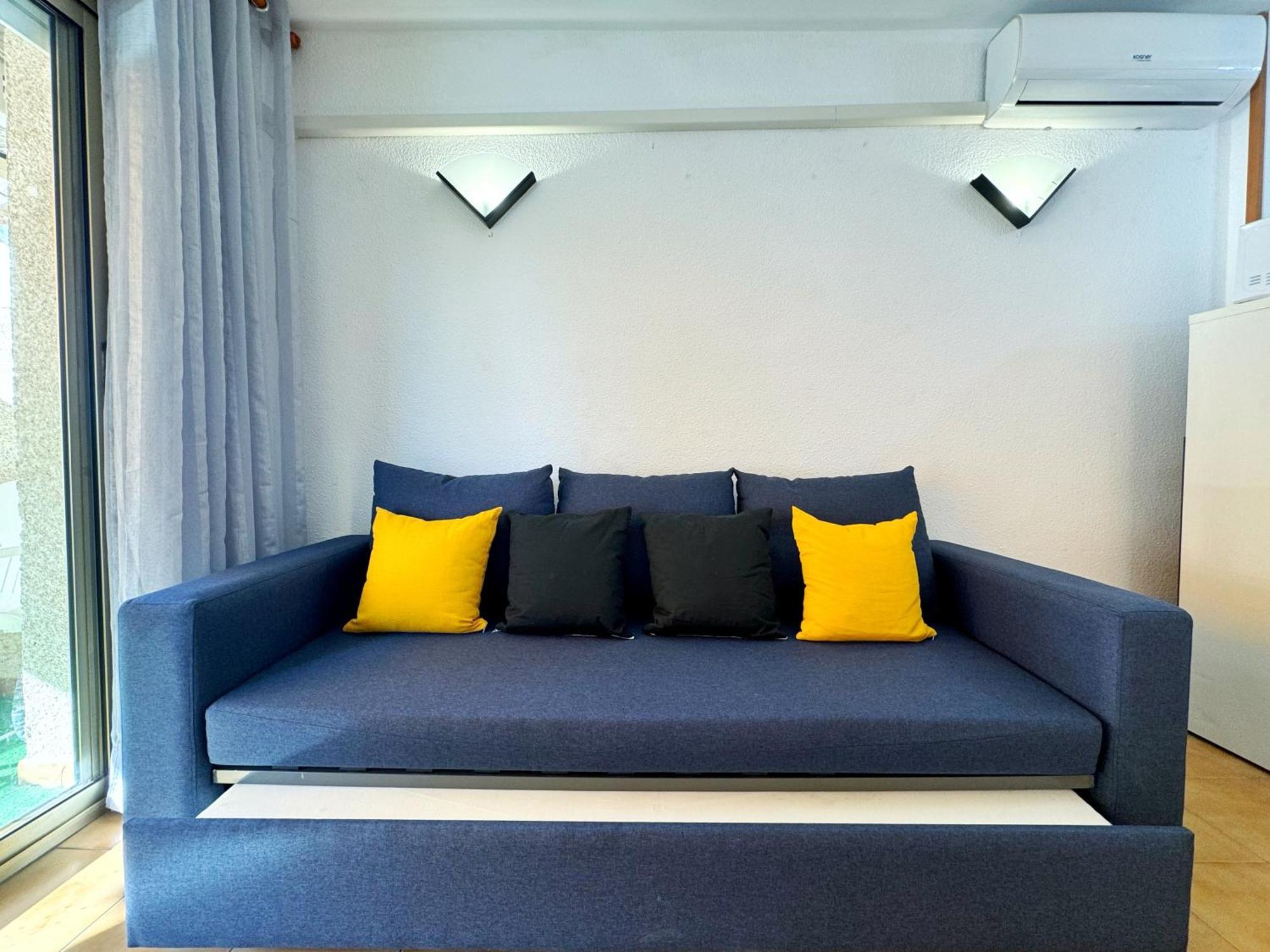 Domuum Holidays - Cordoba Apartment Салоу Екстериор снимка